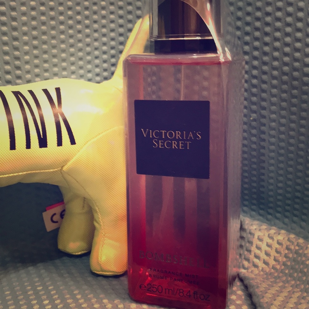 Victoria’s Secret Bombshell